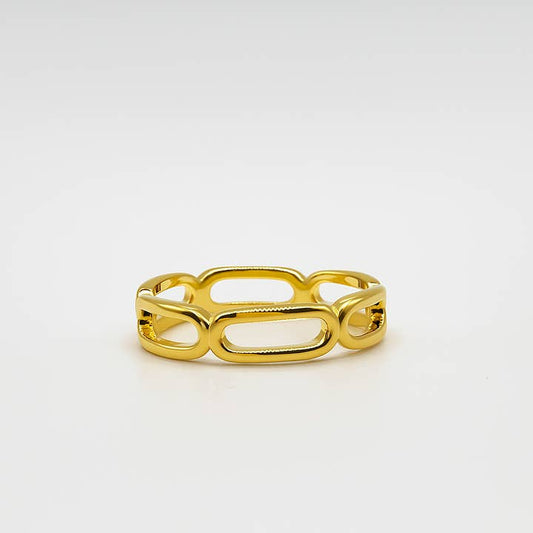 The JaxKelly Gold Rings - Chain Link features oval-shaped open links, displayed against a white background—an elegant piece perfect for pairing with your favorite tarnish-free jewelry or classic gold-plated rings.