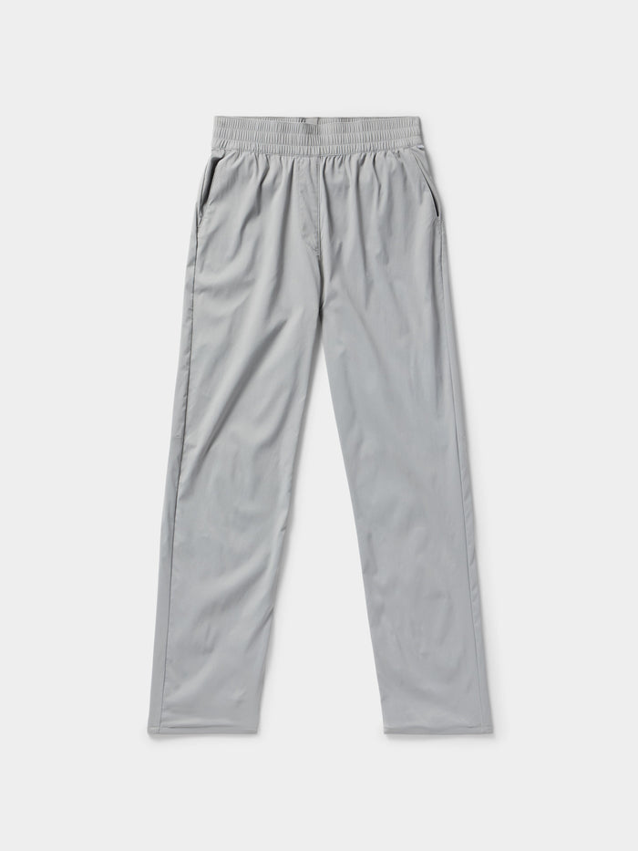 Duck Camp W's Gulf Pants in light gray, featuring an elastic waistband and side pockets, displayed flat on a white background.