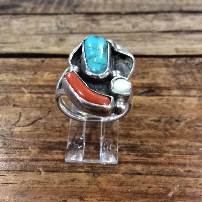 Abstract Shapes Turquoise And Coral Ring | Vintage - Jewelry
