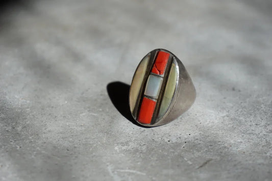 Mother Of Pearl & Coral Inlay Ring | Vintage - Vintage -