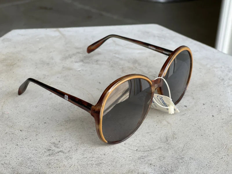 Plastic Frames | Multiple Options | Vintage Sunglasses - 17