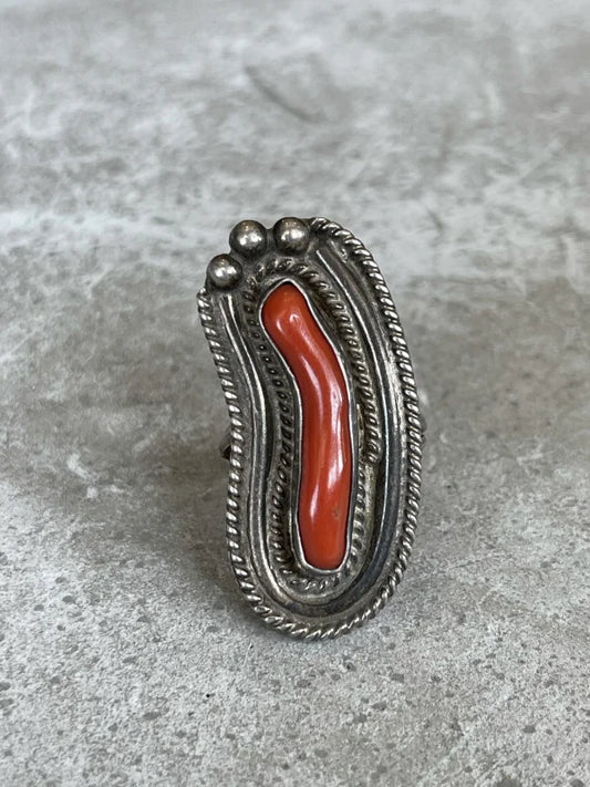 Skinny Coral Stone Ring | Vintage - Jewelry - Coral Ring -