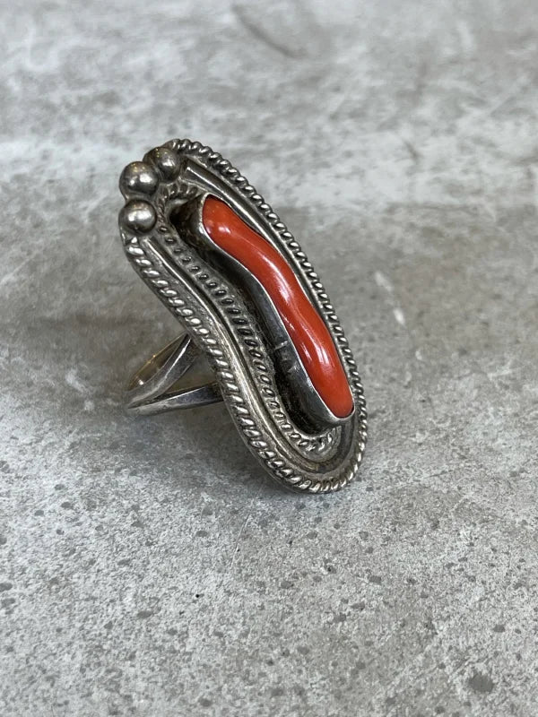 Skinny Coral Stone Ring | Vintage - Jewelry - Coral Ring -