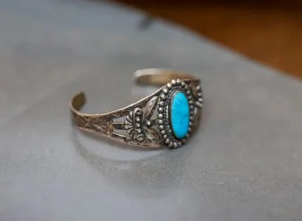 Turquoise Bracelet | Vintage - Vintage - 3 Stone - Arrow